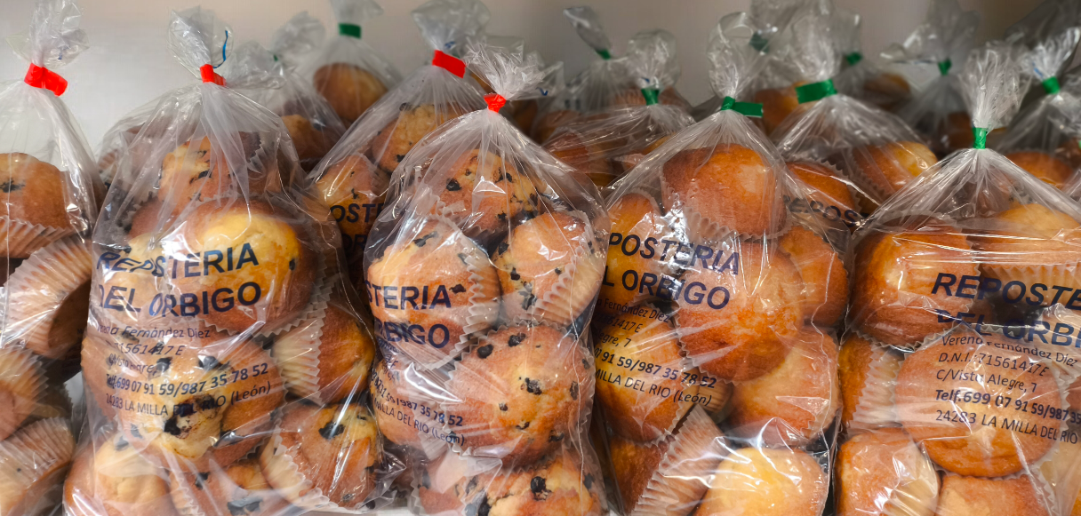Magdalenas caseras de Repostería El Órbigo - La Milla del Río -, en frutería de León